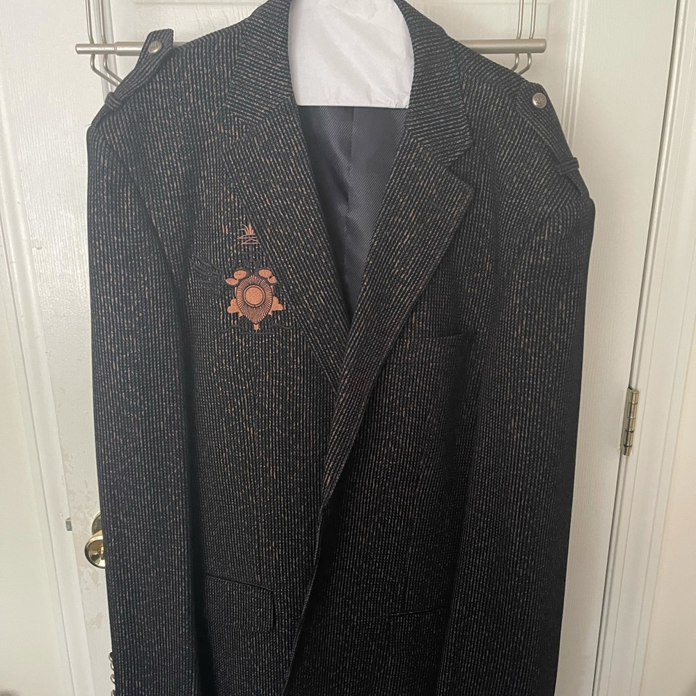 Men’s unique blazer/coat!